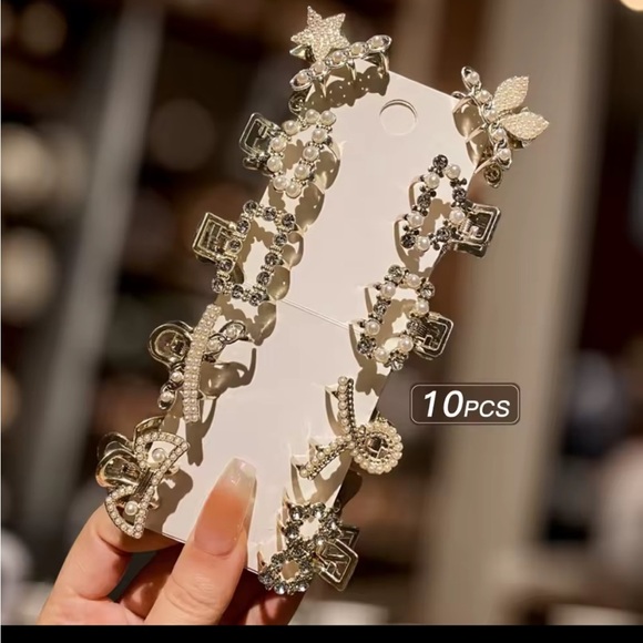 Elegant Gold Hair Clip Collection
0424 - Picture 4 of 10